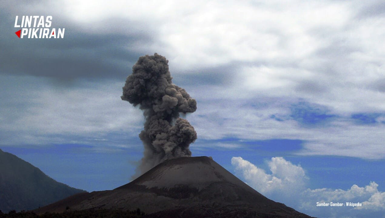 Tampilan Gunung Krakatau (Sumber Gambar : Wikipedia)