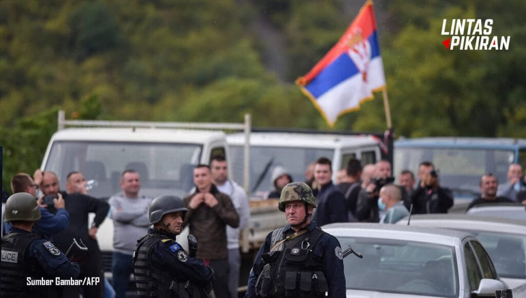 Pasukan Serbia Diperbatasan (Sumber Gambar/AFP)