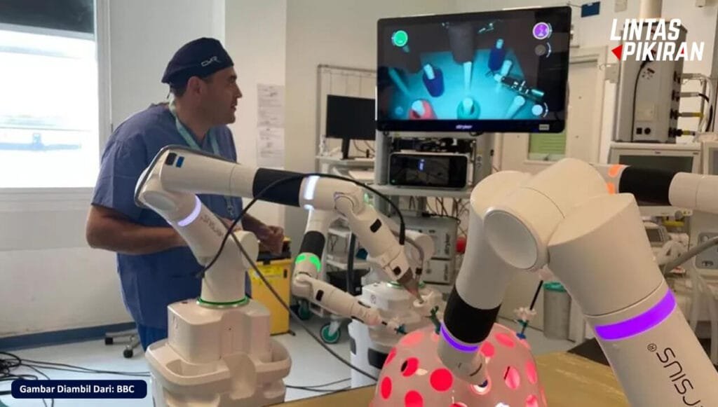 Tampilan Robot Bedah Dirumah Sakit Great Western (Gambar Diambil Dari: BBC)
