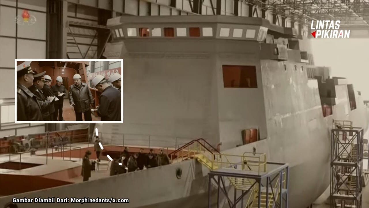 Presiden Korea Utara Kunjungi Area Produksi Fregate Siluman Baru Miliknya.