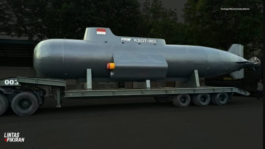 Prototype KSOT-003: Dibekali Tabung Peluncur Torpedo Eksternal.